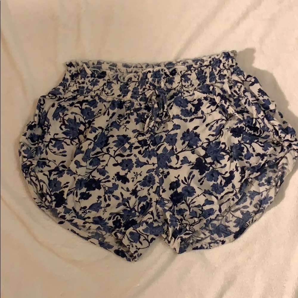 American Eagle soft shorts